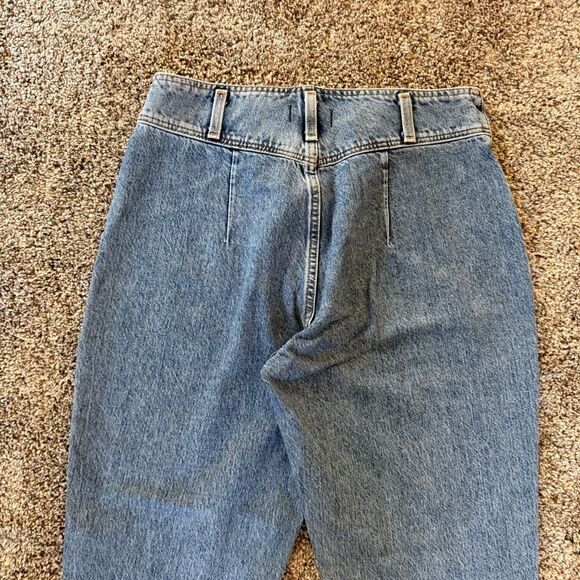 Abercrombie & Fitch Medium Wash High Rise Women's A&F Mom‎ Jeans 28 (28 x 28.5) - Picture 10 of 10